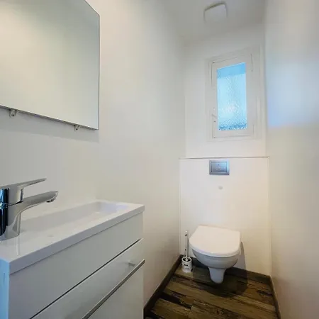 Le - Jolie Maison A Guest house