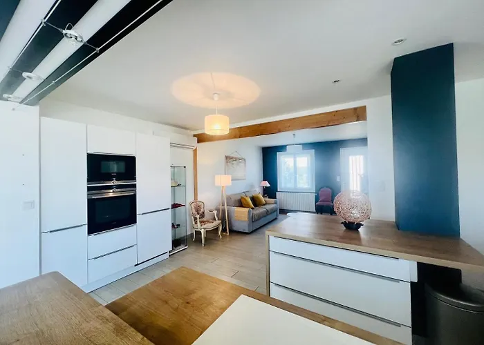 Guest house Le - Jolie Maison A