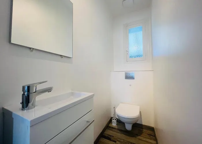 Le - Jolie Maison A Guest house