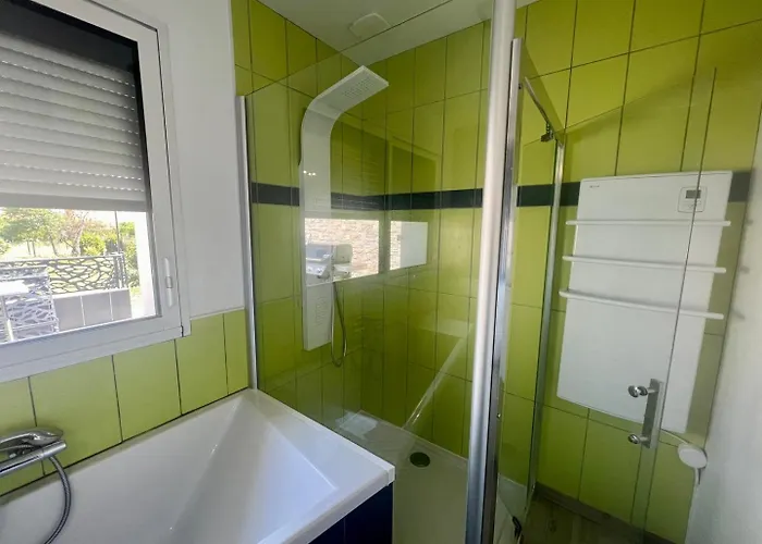 Le - Jolie Maison A Guest house