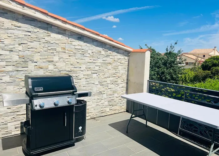 Le - Jolie Maison A Guest house